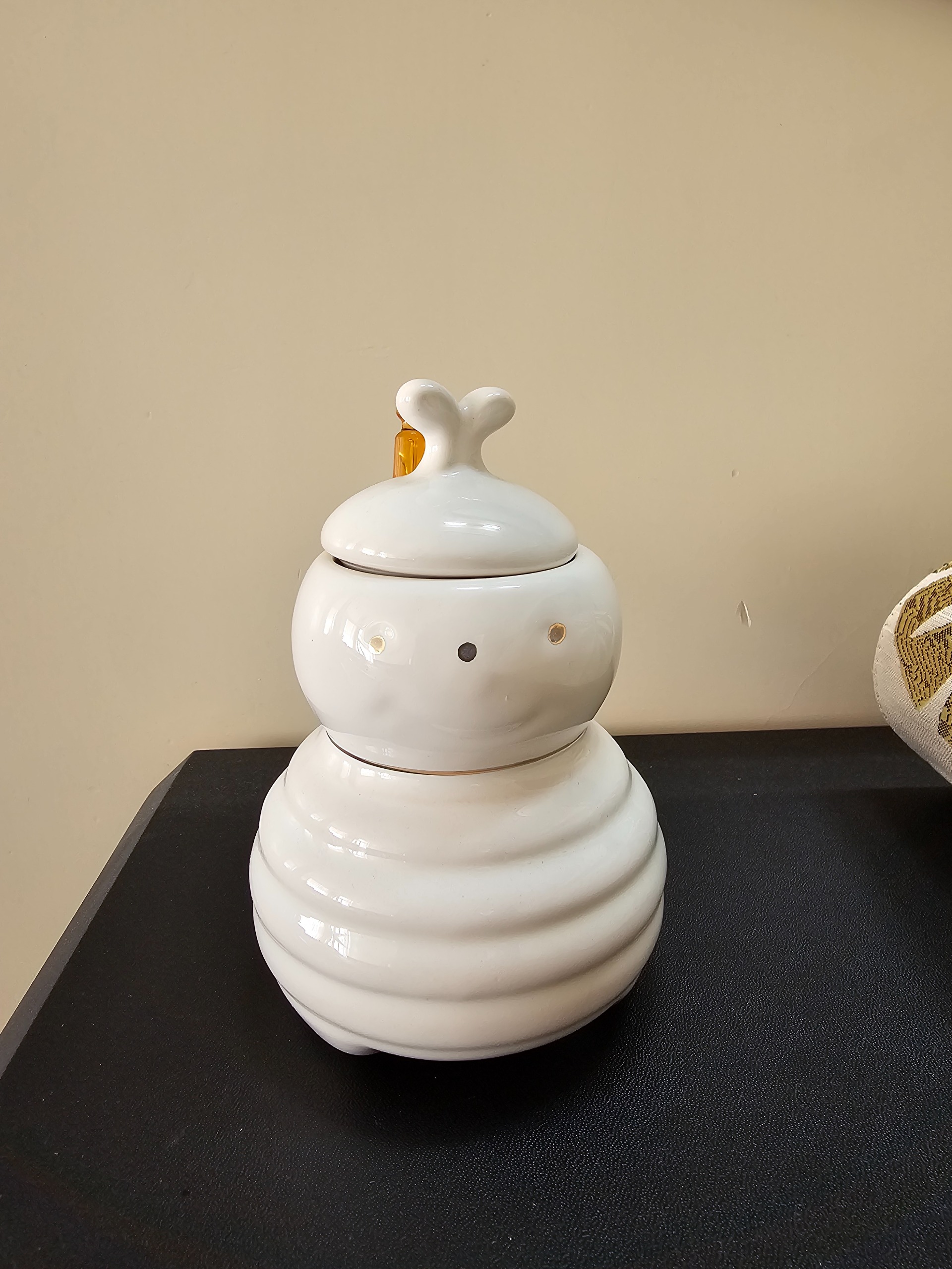 عسل خوری سرامیکی