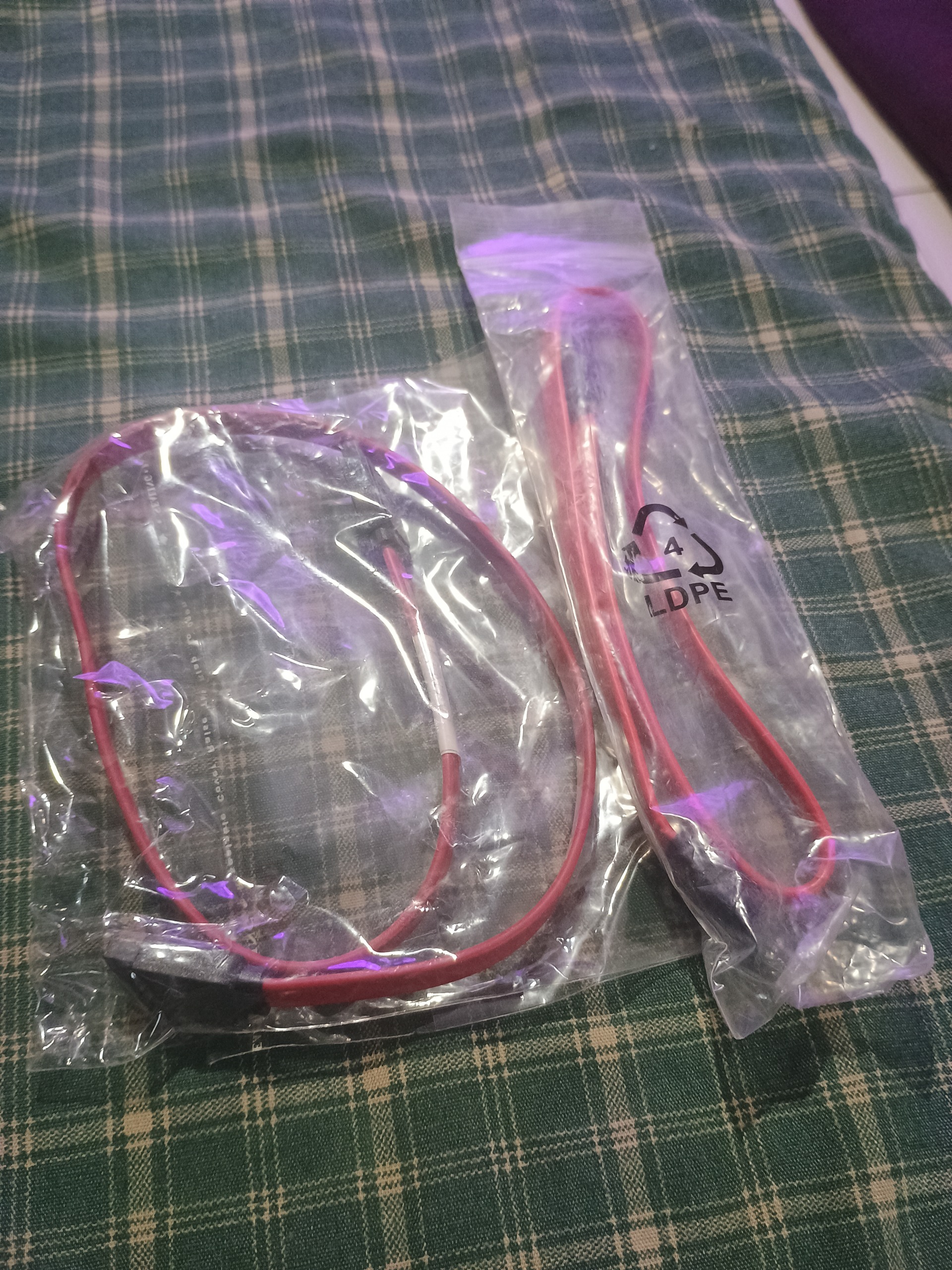 دو عدد کابل SATA آکبند