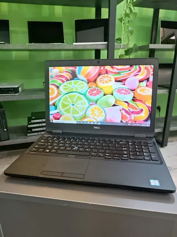 لپ تاپ DELL 5580 با گرافیک جداگانه