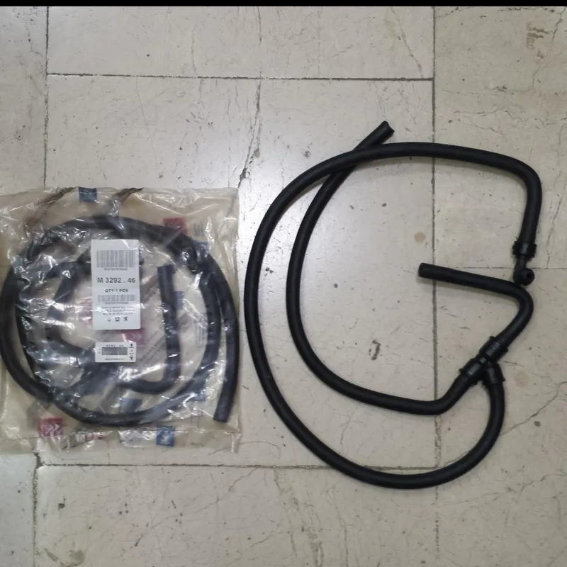 شیلنگ دکتری رادیاتور پژو405 کاربراتوری