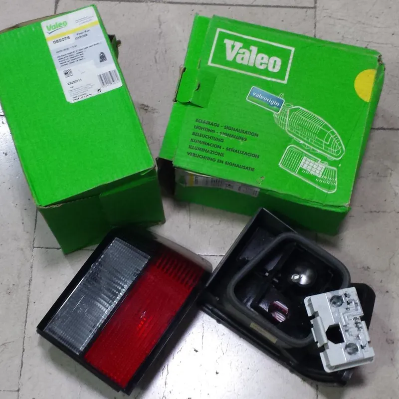 جفت چراغ خطر دودی روی گلگیر زانتیا اصلی اورجینال