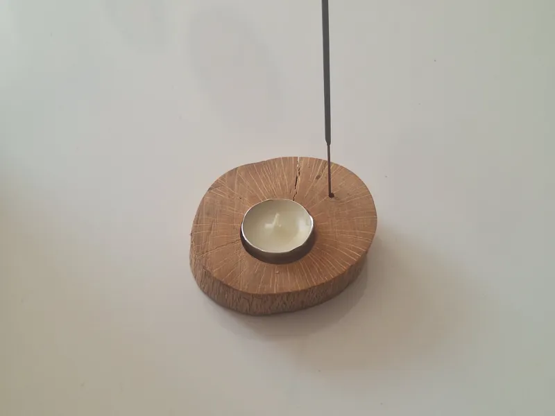 جاشمعی و عودی مینیمال چوبی t01