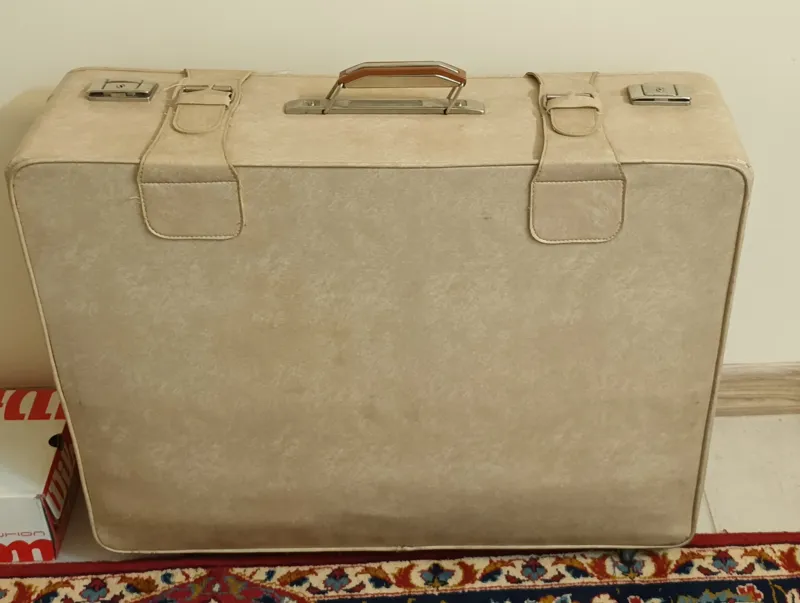 چمدان قدیمی نوستالژی دهه 60