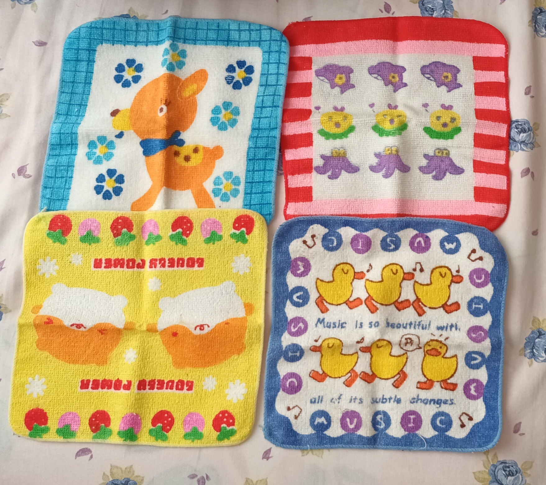 حوله مدرسه قدیمی نوستالژی کلکسیونی