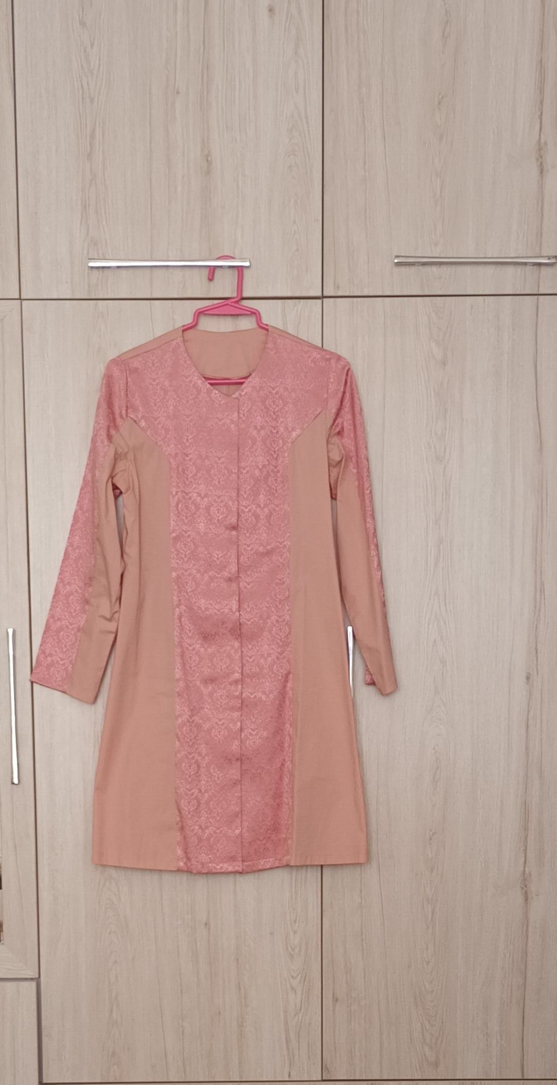 مانتو زنانه دخترانه صورتی در حد نو