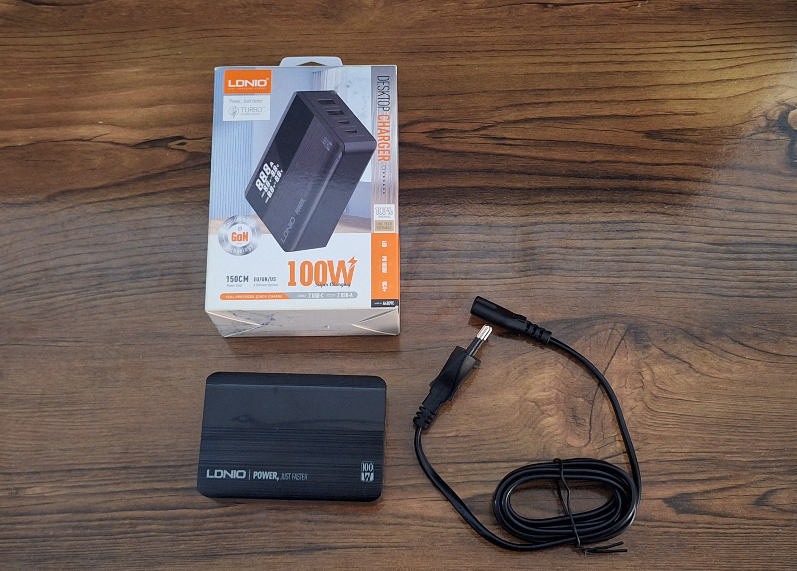 شارژر رومیزی 100 وات LDNIO