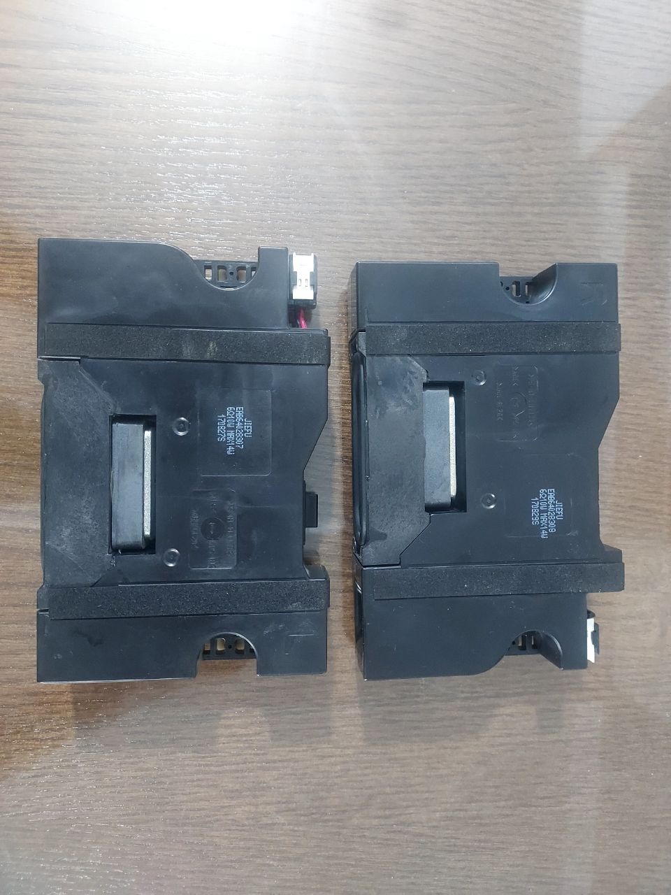 یک جفت بلندگو تلویزیون ال جی مدل uj66000