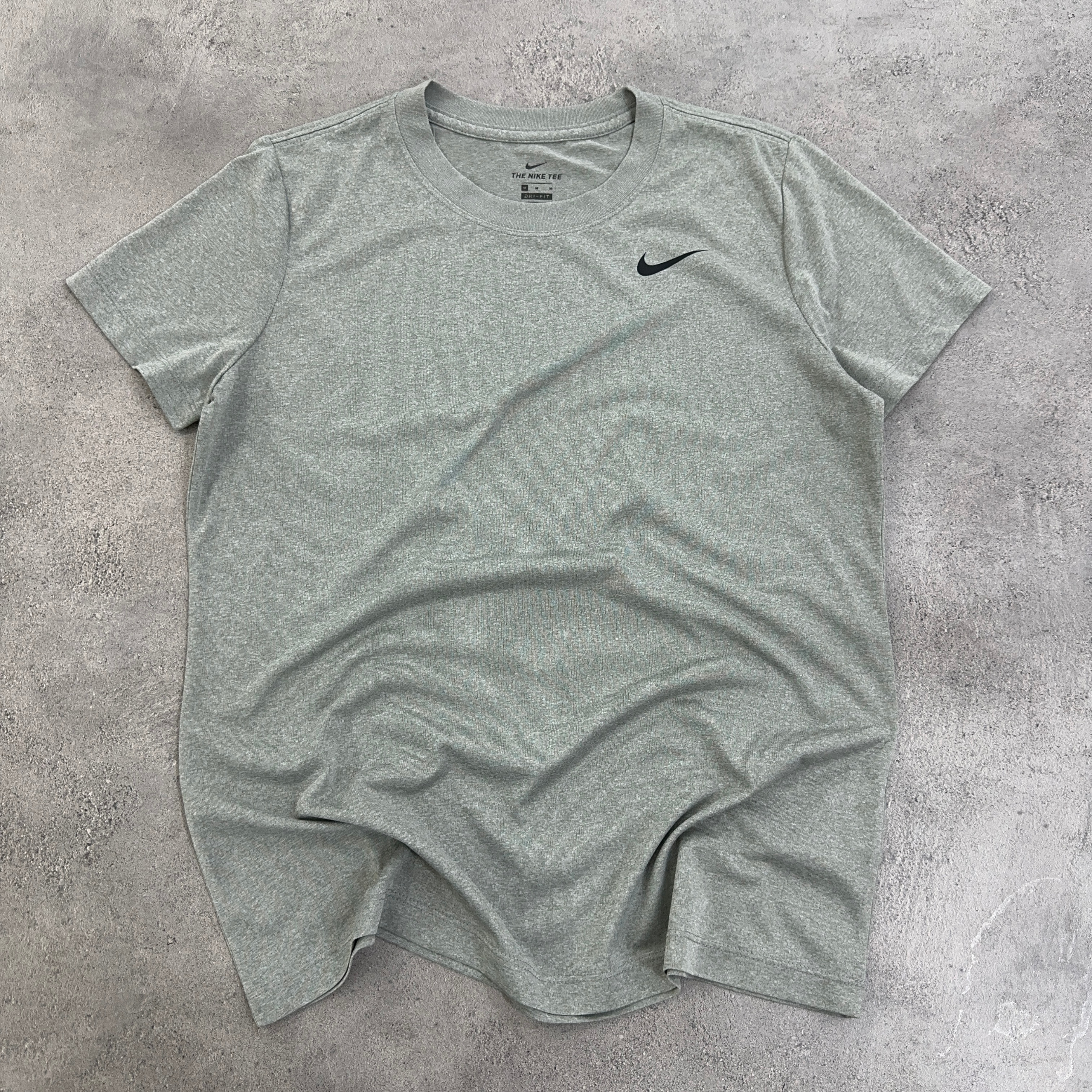 تیشرت ورزشی زنانه برند NIKE سایز M