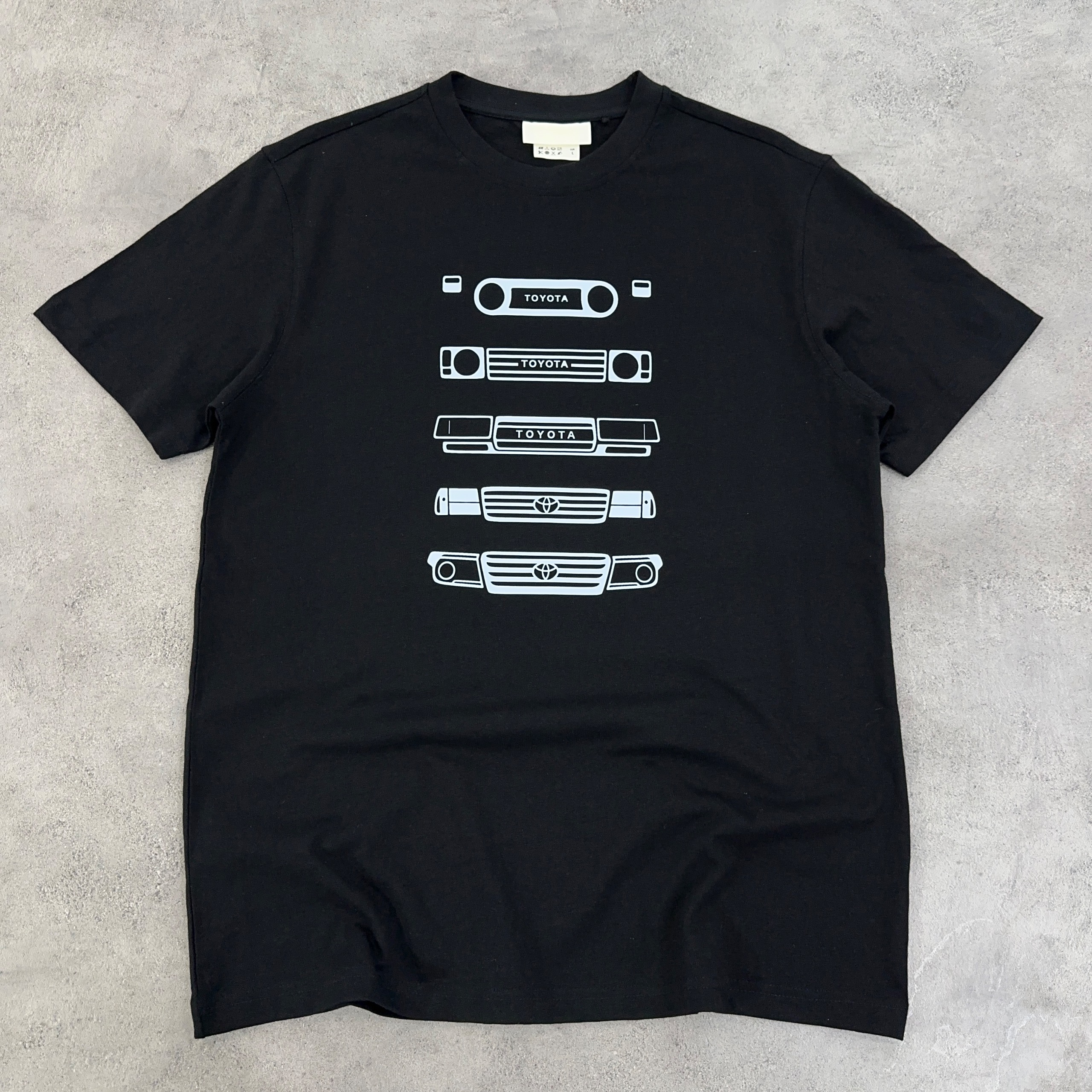 تیشرت تویوتا لندکروز اورجینال برند HM سایز M