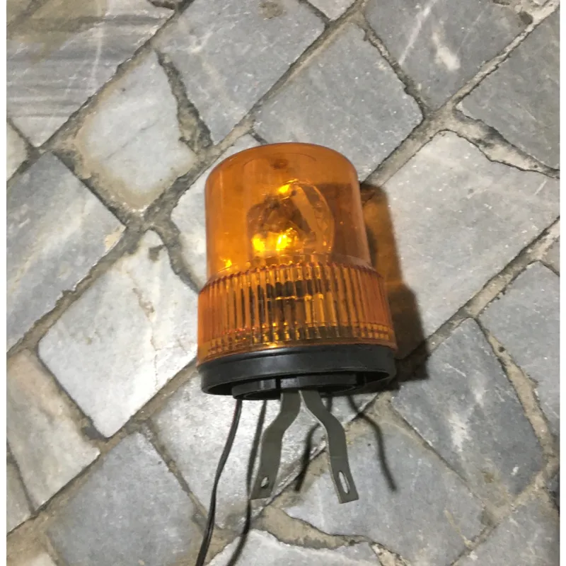 چراغ گردان لامپی