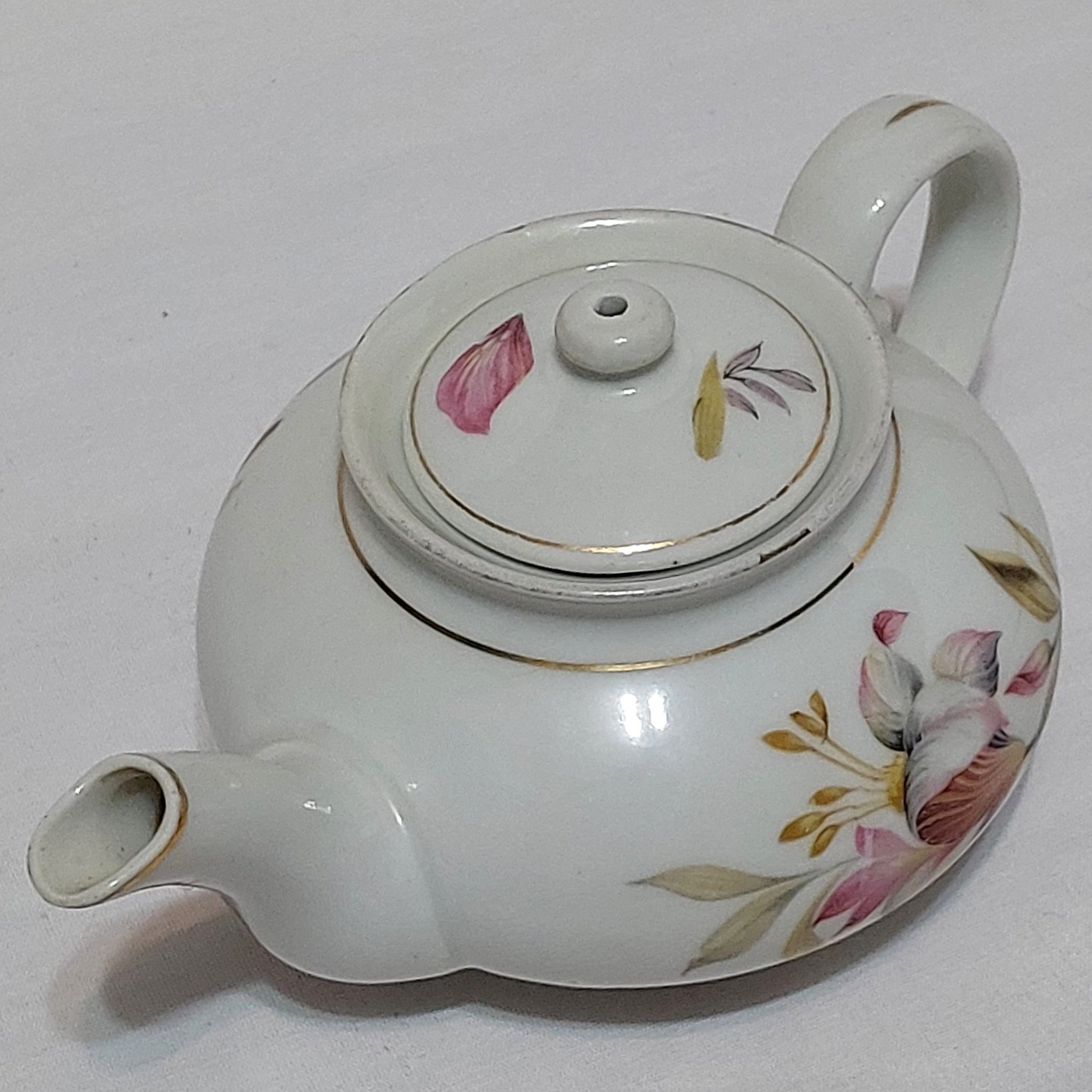 قوری bavaria قدیمی