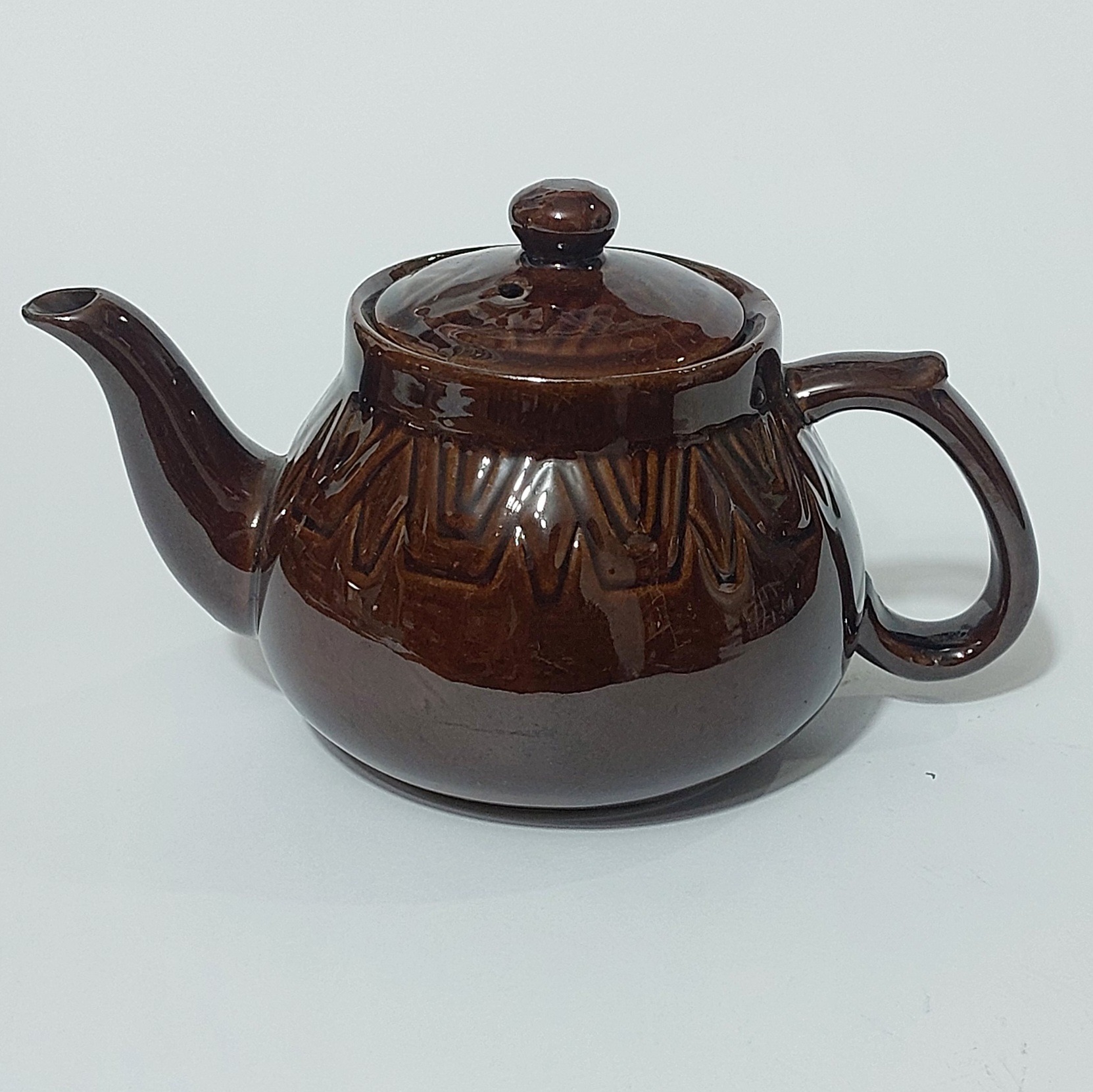 قوری سرامیکی قدیمی