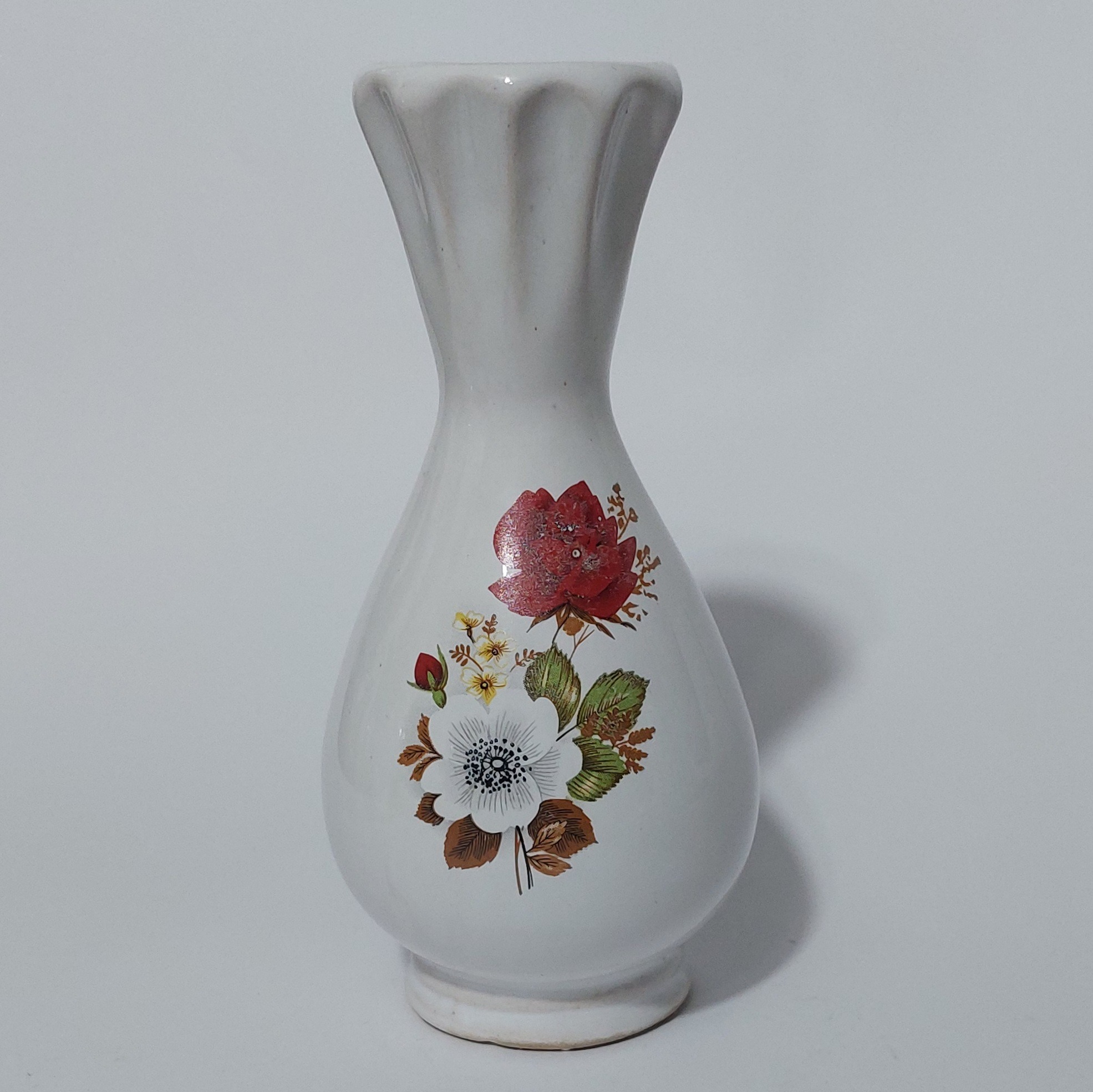 گلدان چینی تک گل قدیمی