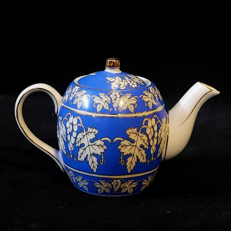 قوری زیبای لاجوردی