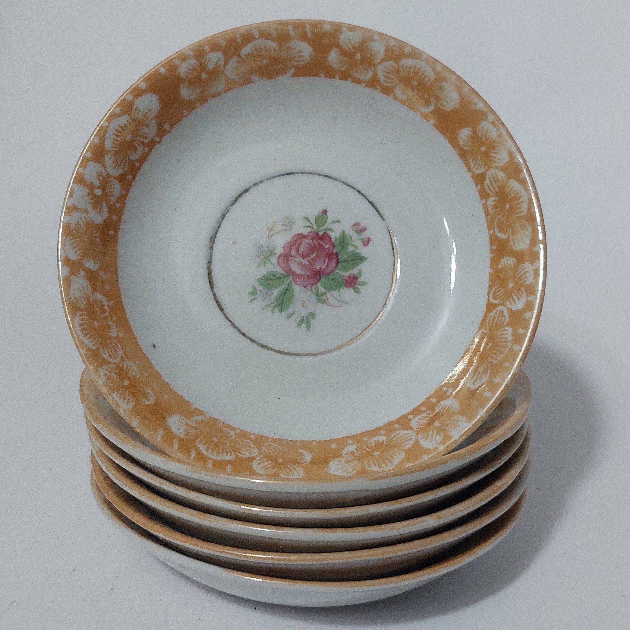 نعلبکی قدیمی نوستالژی