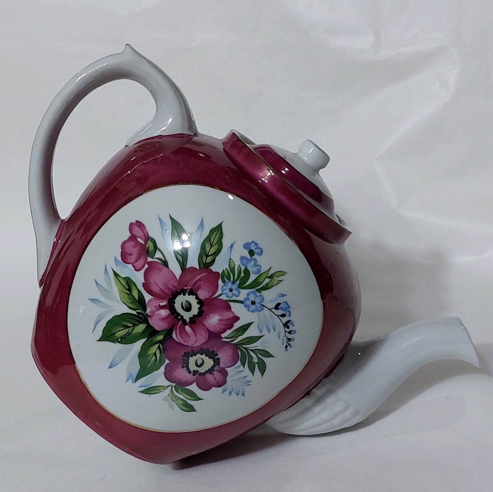 قوری لاکی سایز بزرگ