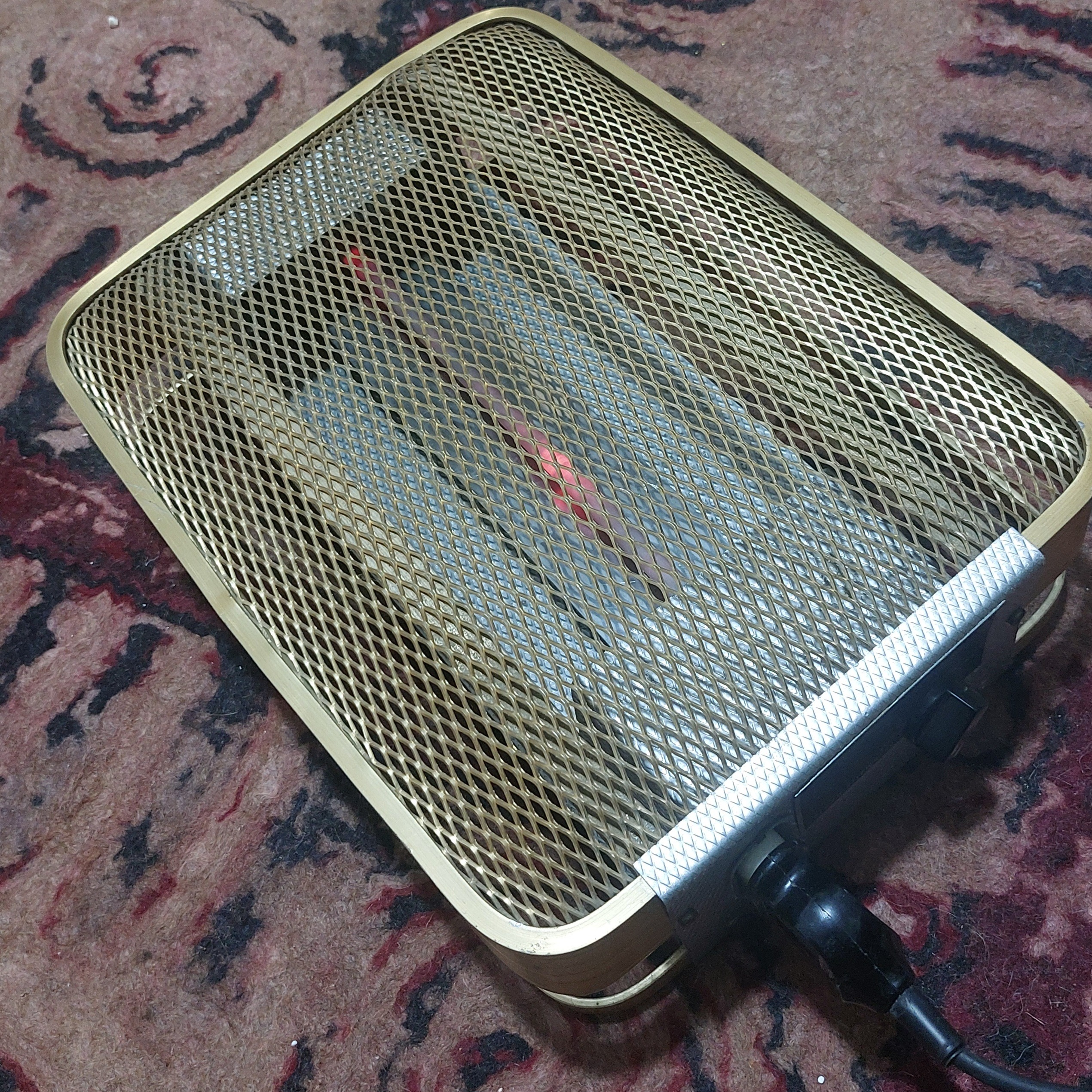 کرسی برقی قدیمی