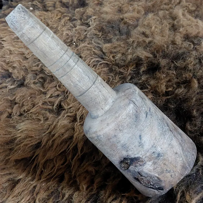 گوشتکوب چوبی قدیمی