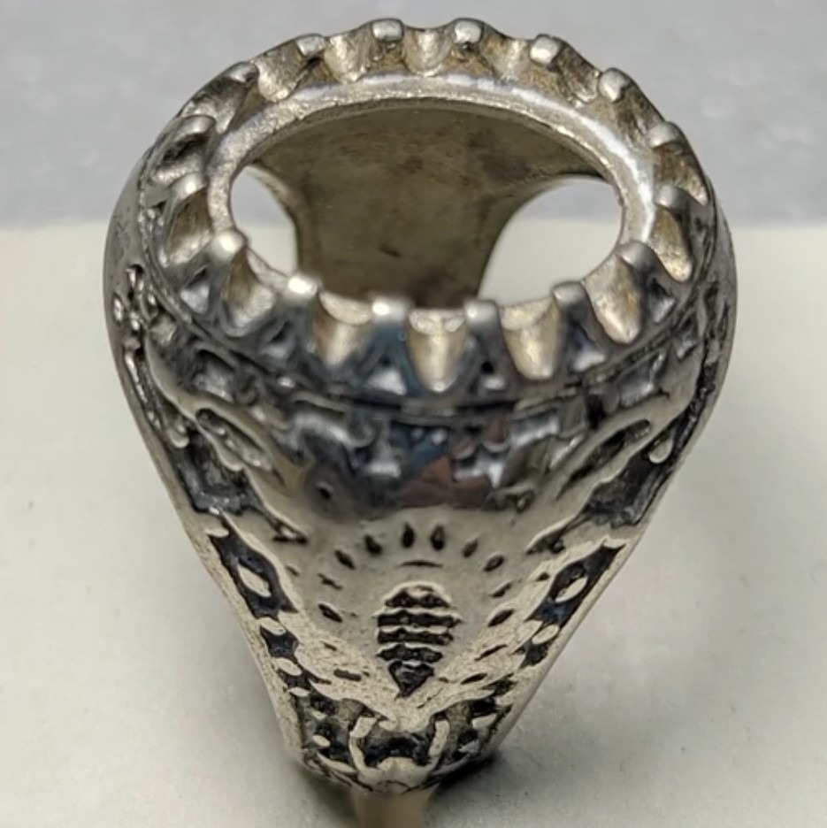 رکاب انگشتر مردانه عیارپایین نگین خور13.5 در 10.5