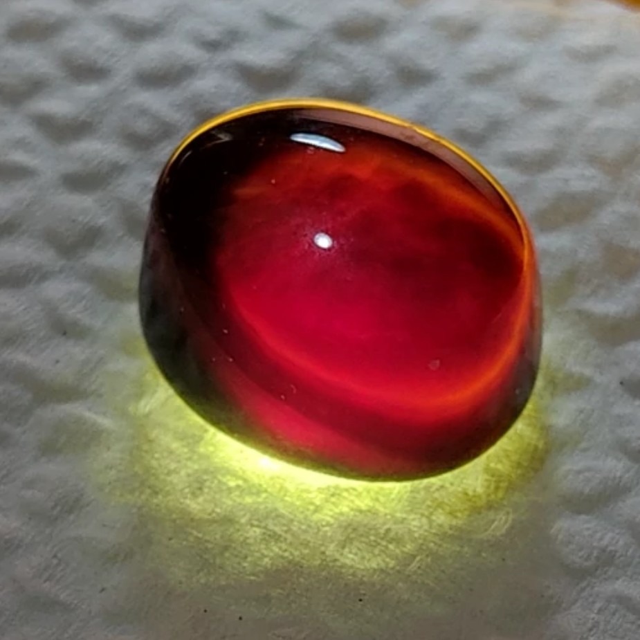 نگین24قیراطی شفت العبد یمنی معدنی اصل