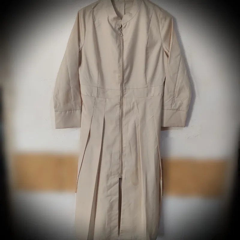 مانتو کرمی بلند زیبا مدرن