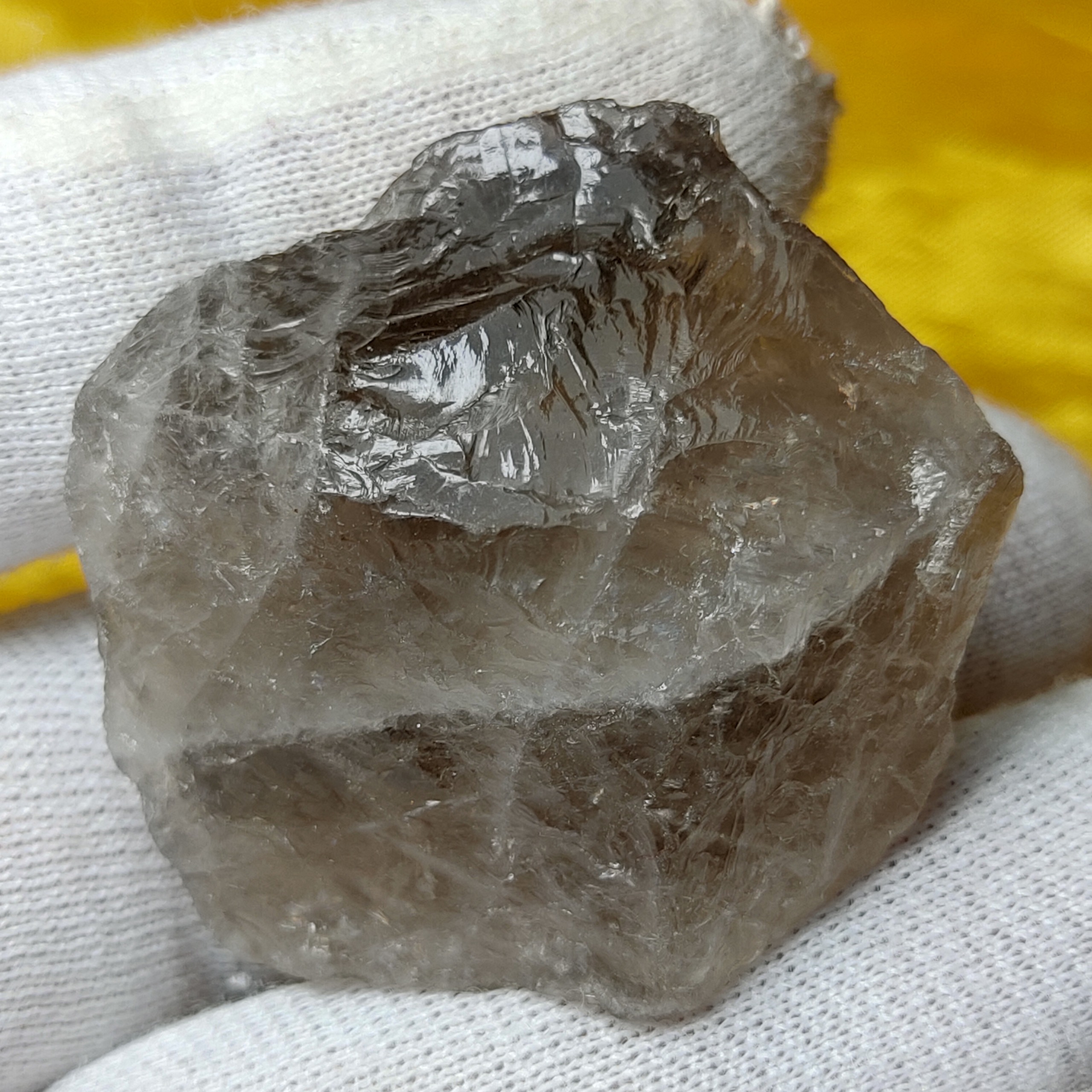 راف 30 گرمی سنگ کوارتز دودی طبیعی و معدنی