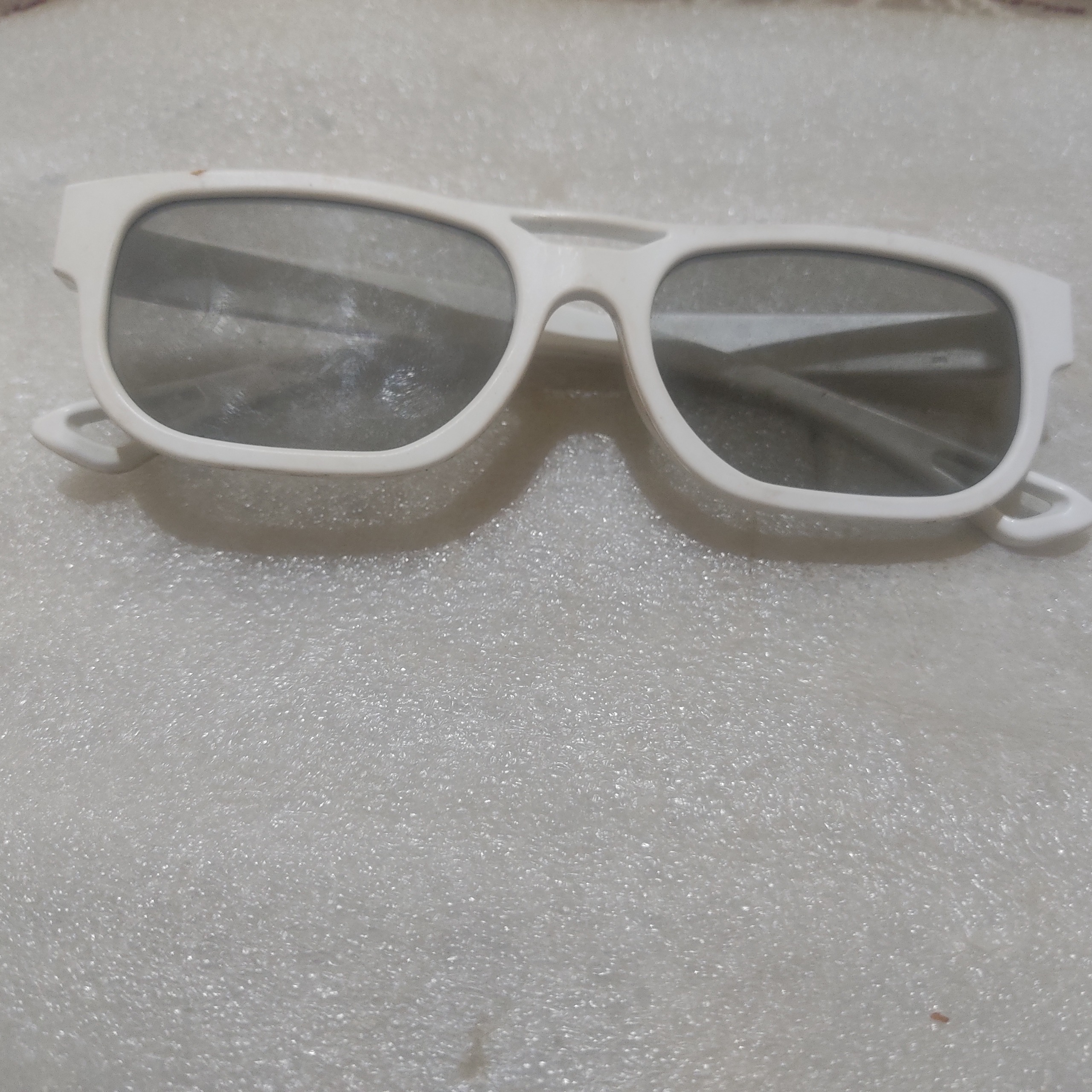 عینک الجی سه بعدی رنگ سفسد