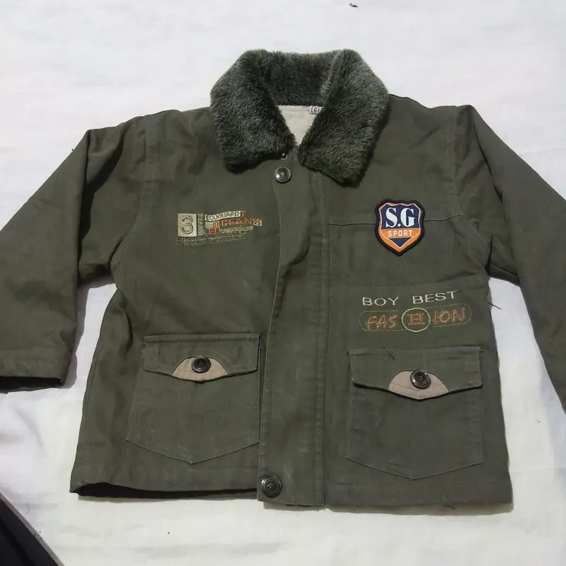 کت پسرانه خیلی کم استفاده شده
