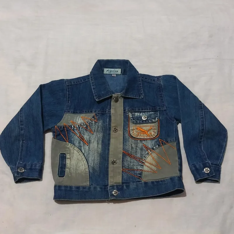 کت جین پسرانه سایز 11 خیلی کم استفاده شده