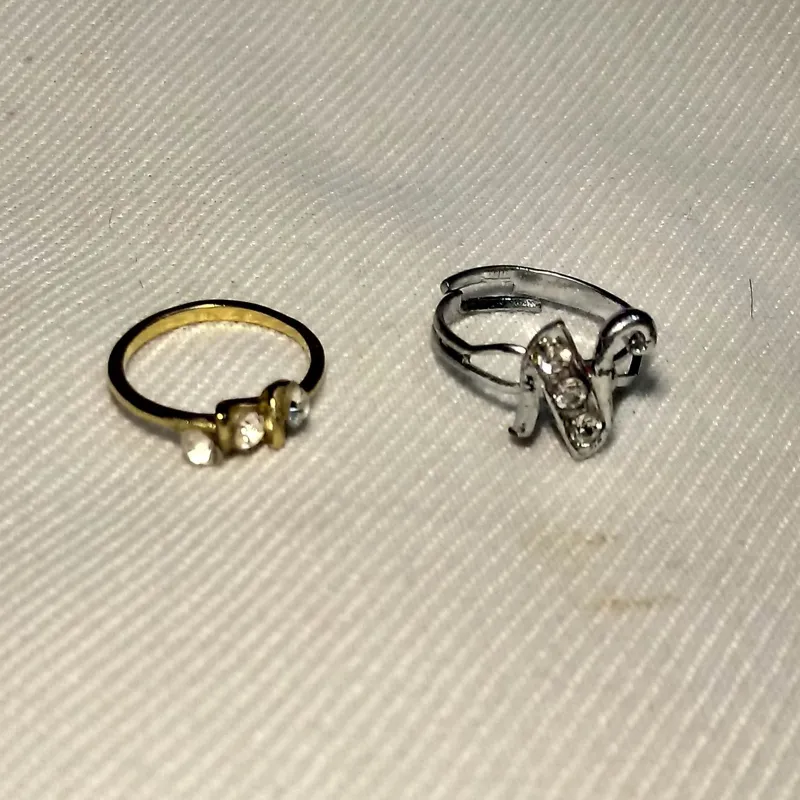 دوانگشتر بچه گانه نگین دار طلایی و نقره ای