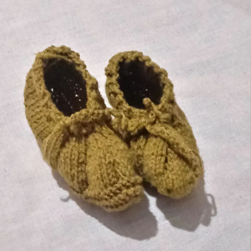 کفش پاپوش نوزادی از تولد تا 6 ماهه دستبافت خانگی