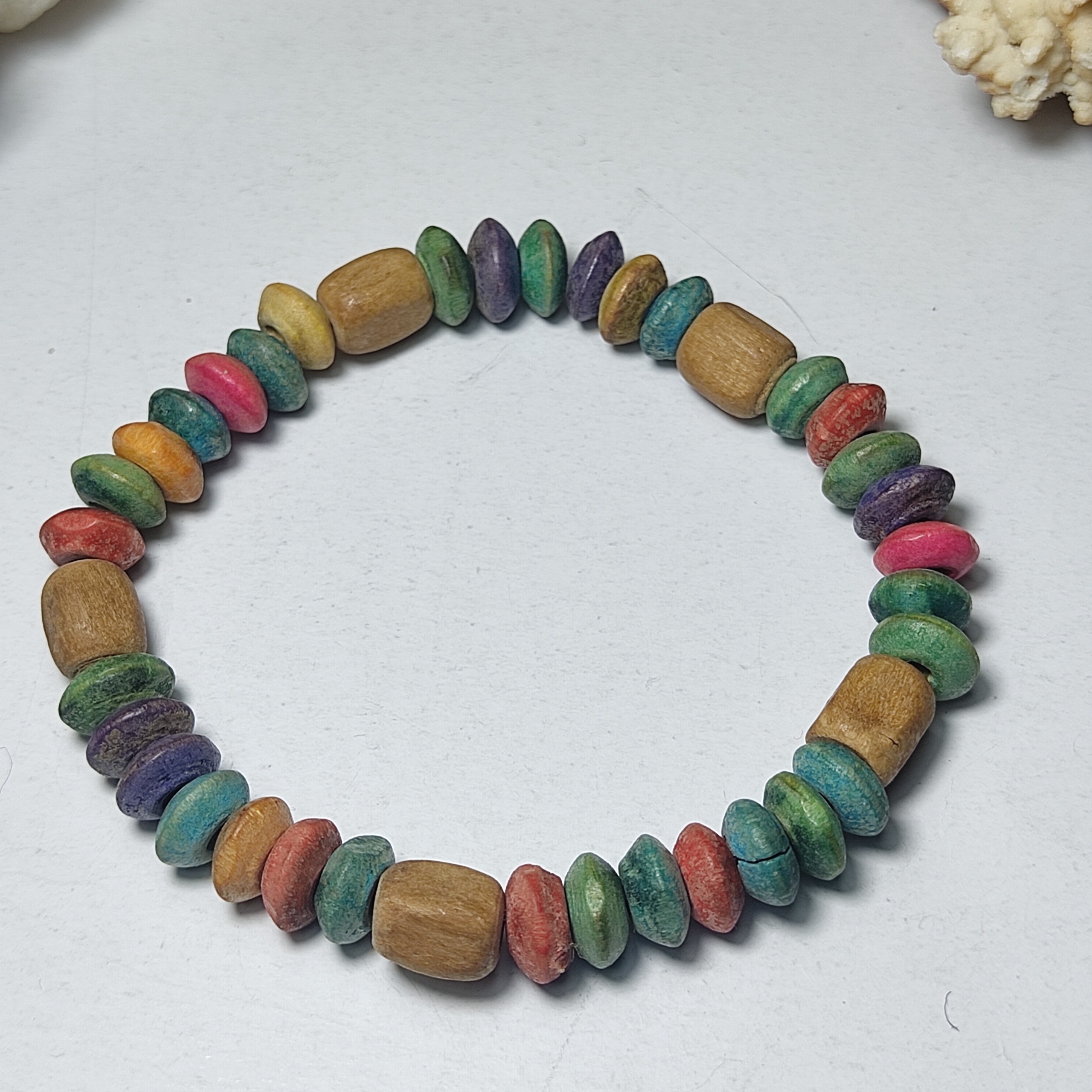 مزایده دستبند چوبی زیبا