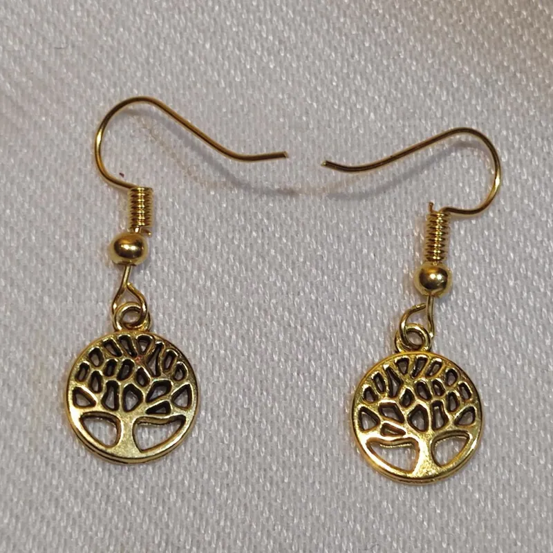 گوشواره طرح درخت زندگی آبکاری طلایی رنگ
