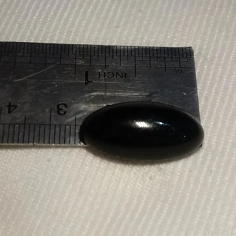 نگین معدنی عقیق سیاه طبیعی یا اونیکس درشت