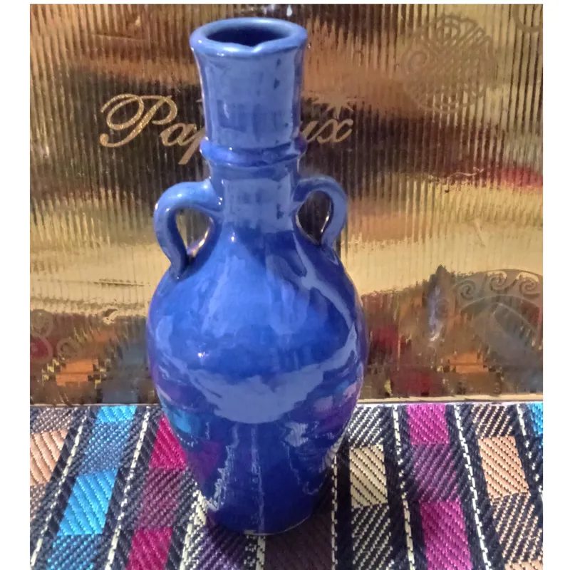 گلدان یا کوزه دکوری و قابل استفاده