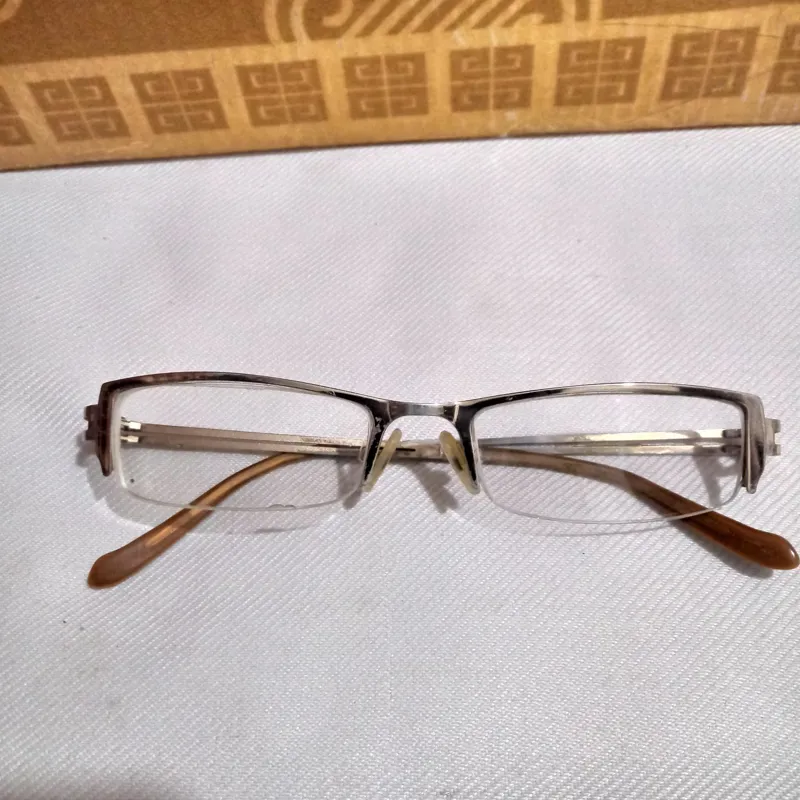 عینک طبی ظریف