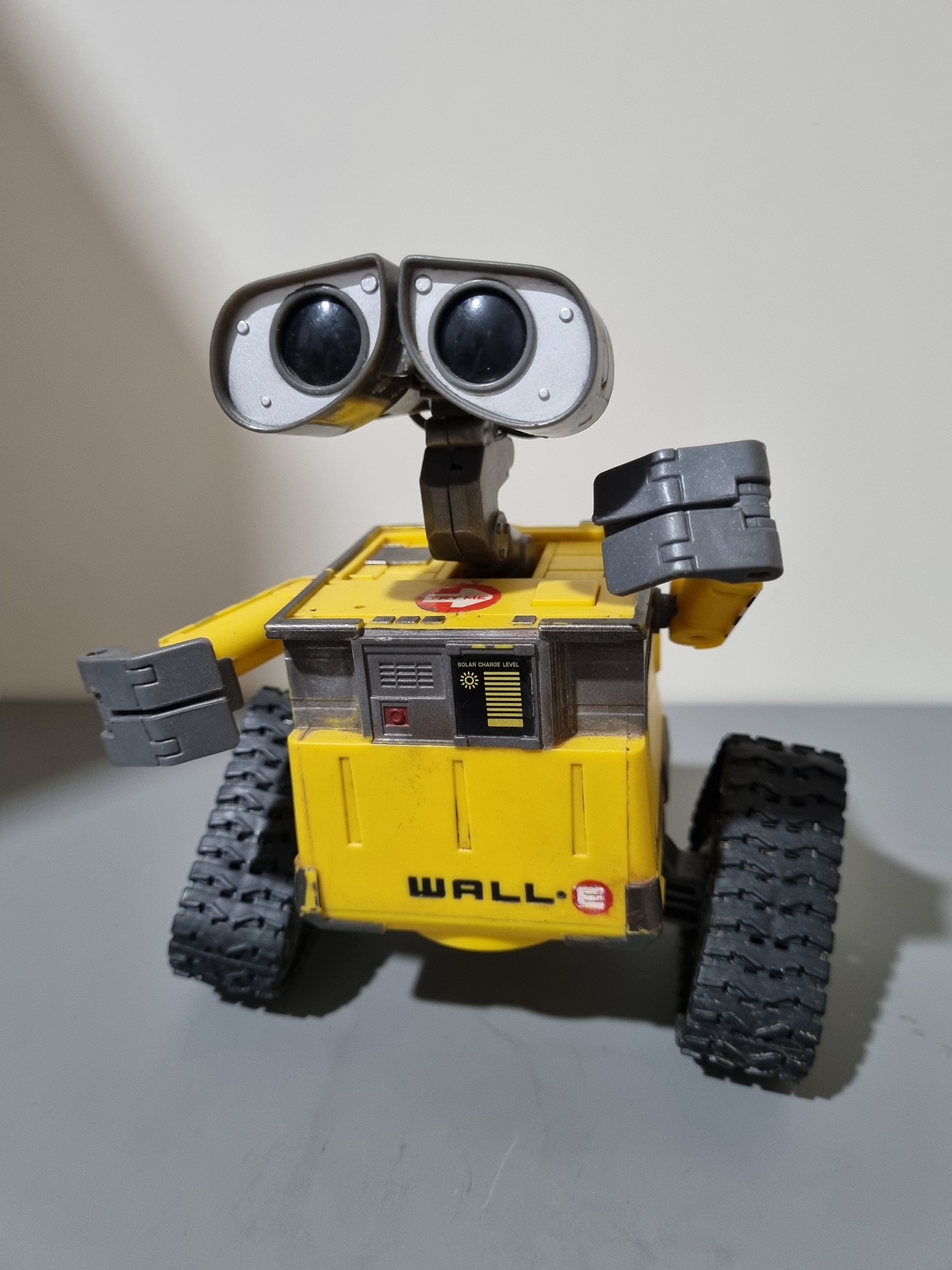 اکشن فیگور wall