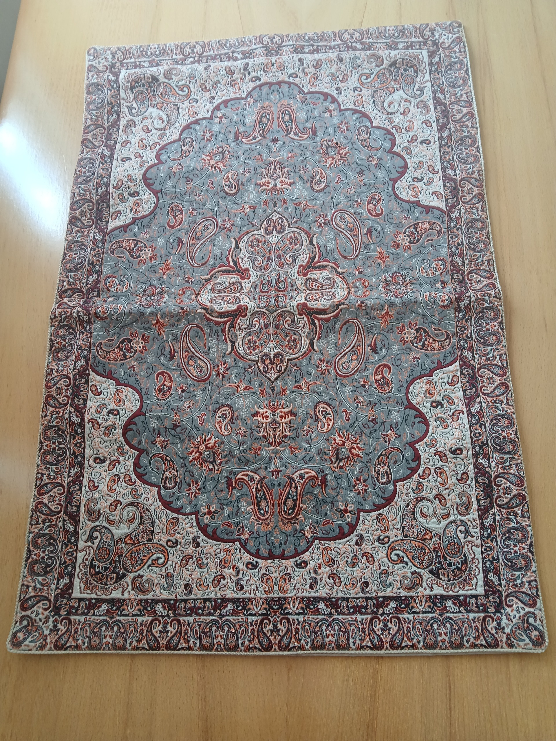 رومیزی ترمه جعبه دارد کادویی