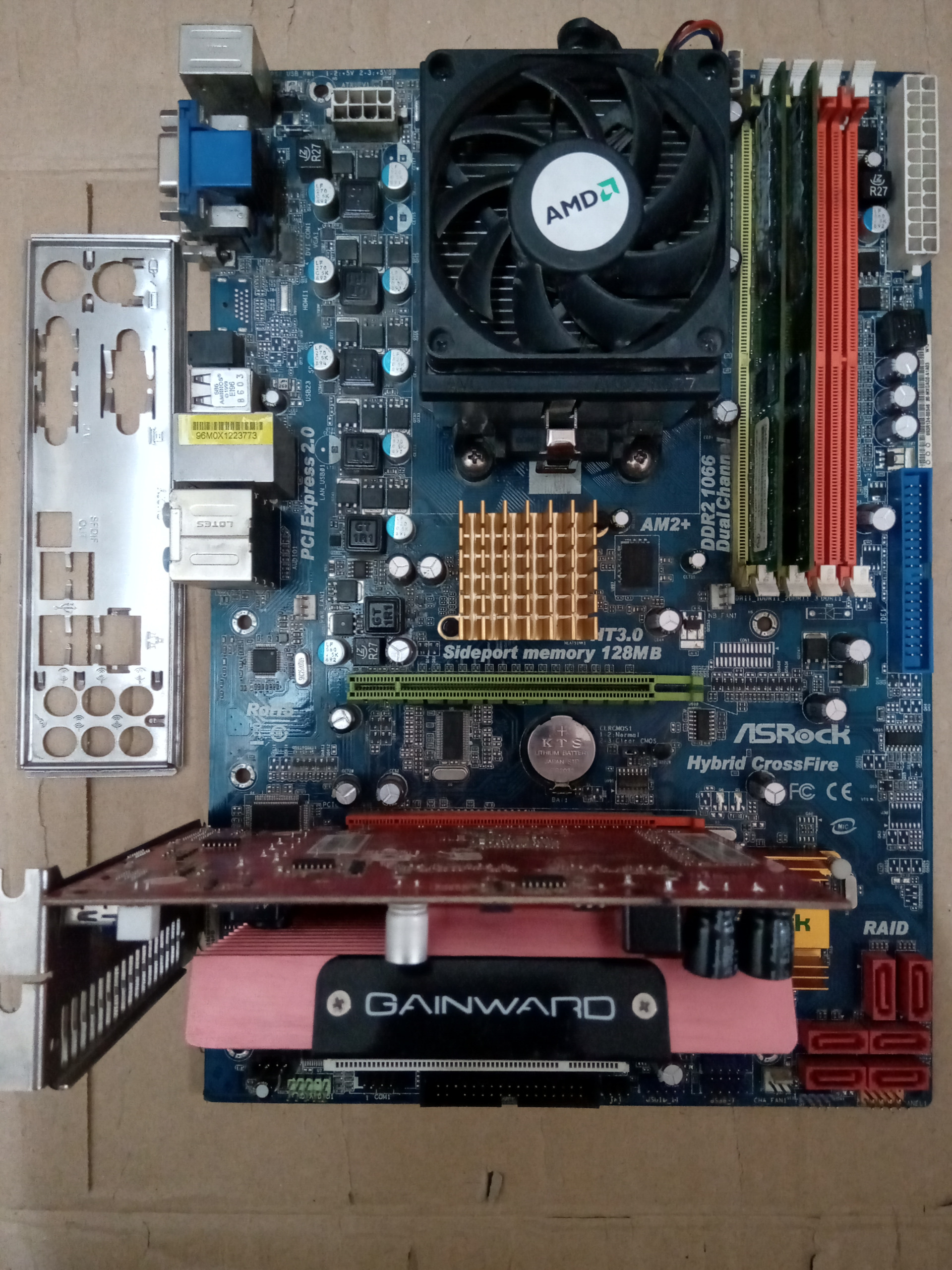 باندل چهارهسته ای Asrock همراه با 4g رم و گرافیک
