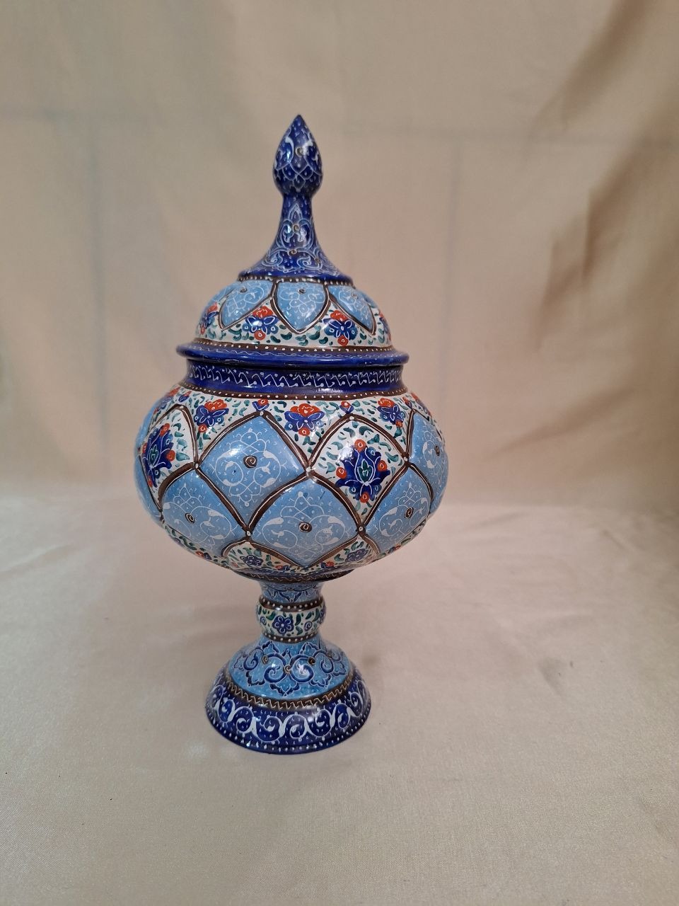 شکلات خوری میناکاری