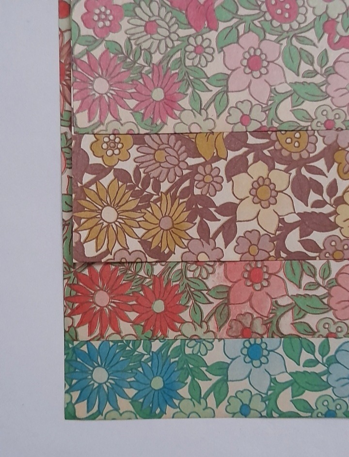 کاغذ کادو دهه60 4رنگ
