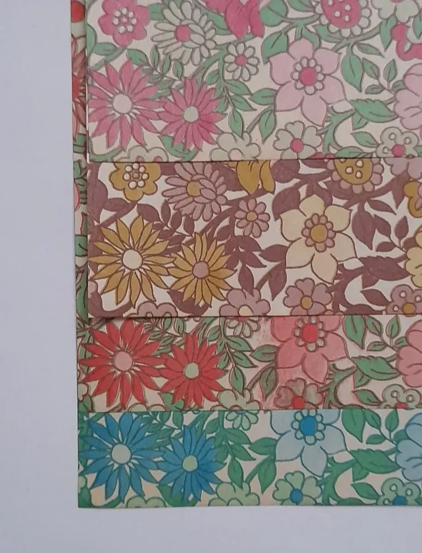 کاغذ کادو دهه60 4رنگ