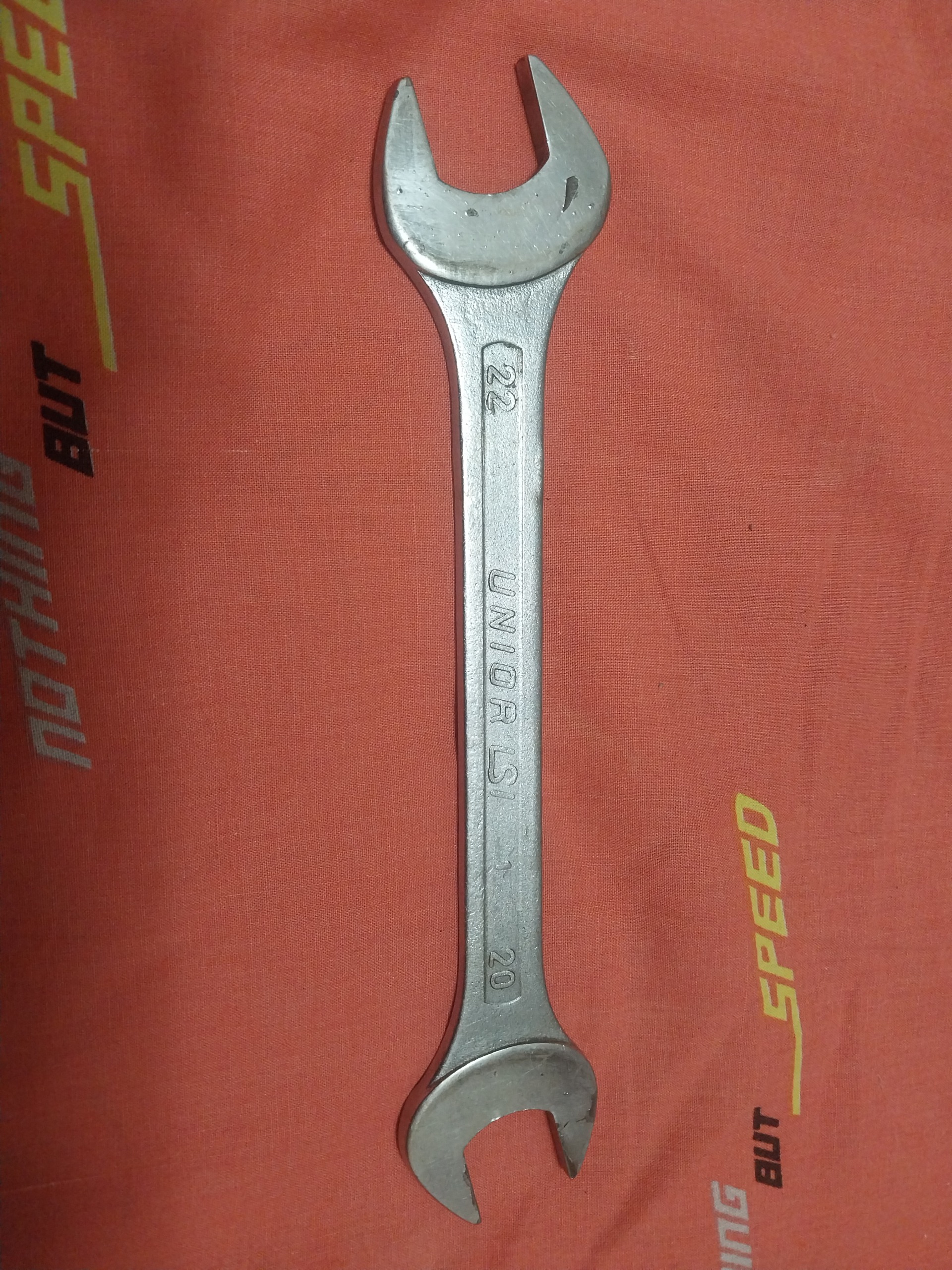 اچاردوسرتخت یونیور یوگسلاوی سایز 20و22