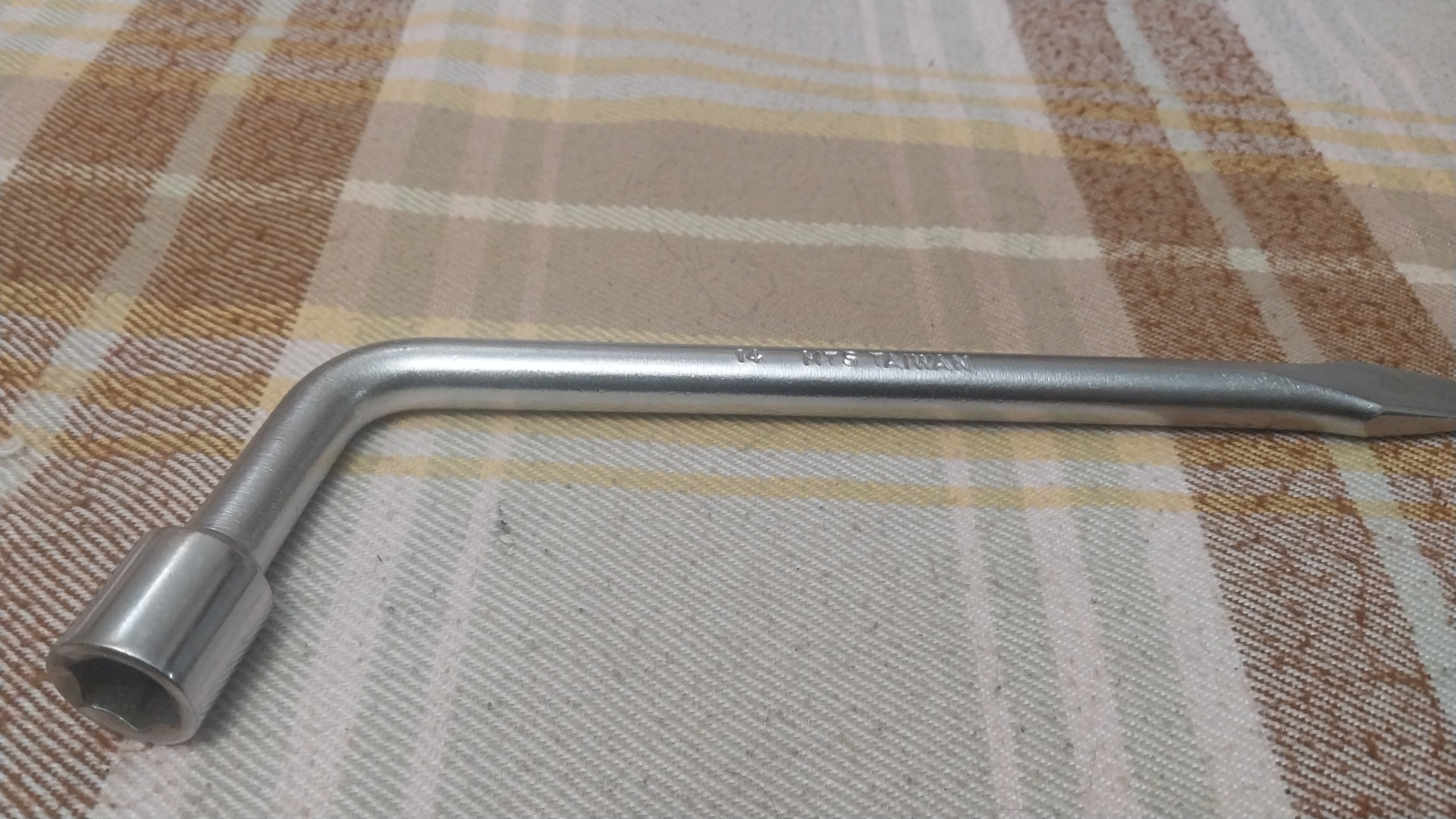 اچار چرخ خودرو پراید تایوانی سایز14 فولادی