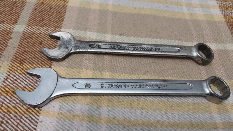 2 عدد اچار یک سر رینگ یونیور یوگسلاوی سایز14و15