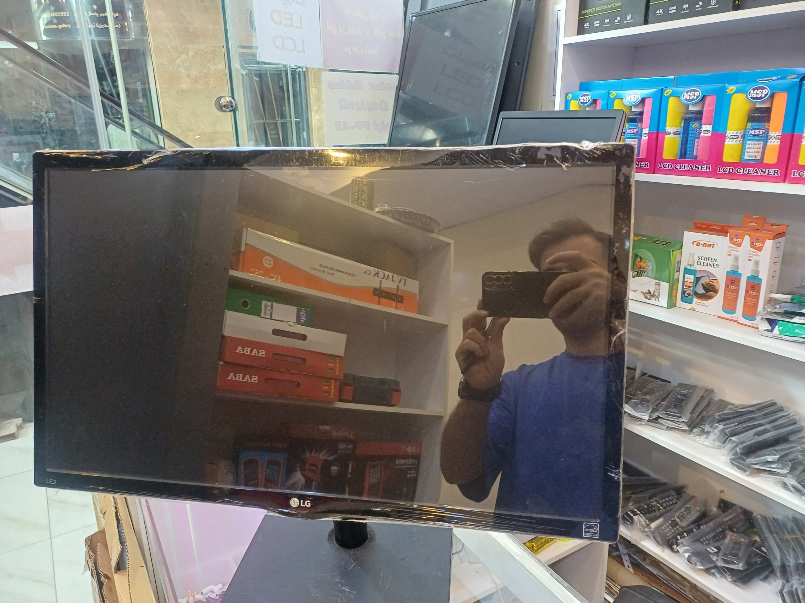 مانیتور 24 LG