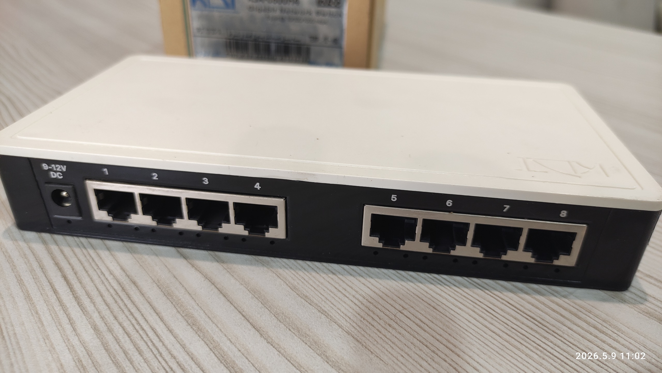 سوئیچ شبکه 8 پورت کی دی تی KDT KSA-0800h4