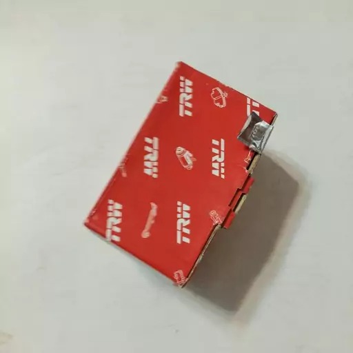 لنت ترمز جلو پژو 206 تیپ 2 و 3 TRW اورجینال