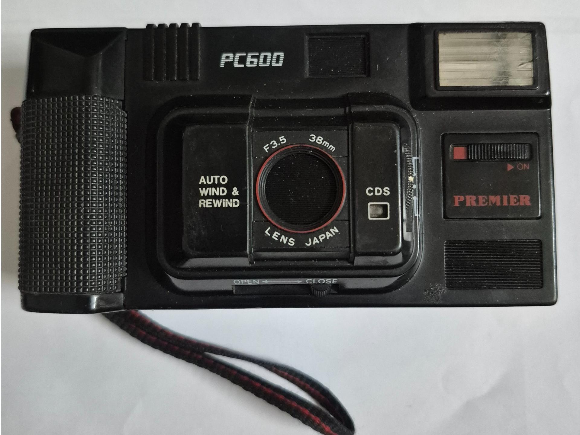 دوربین عکاسی قدیمی پریمیر ژاپن