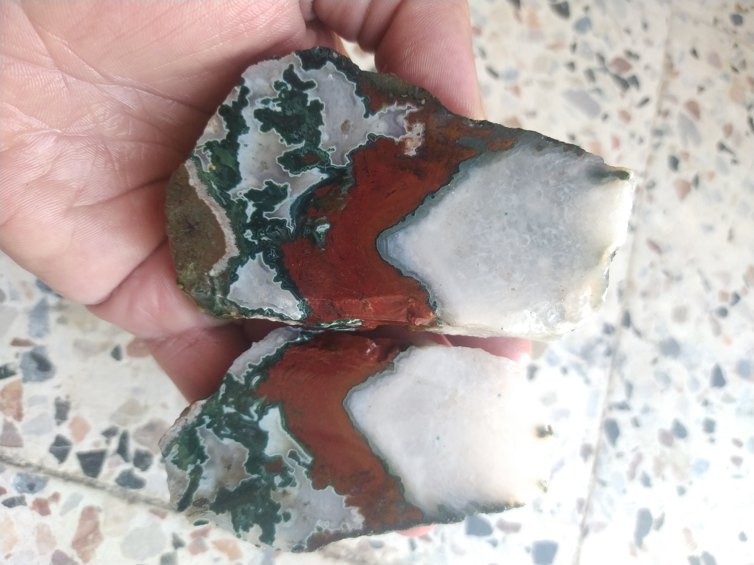نگین عقیق زیبا